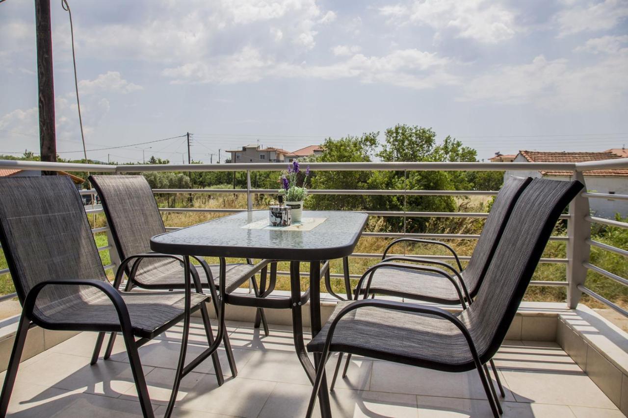 Kasta Bnb Ofrinion Exterior photo
